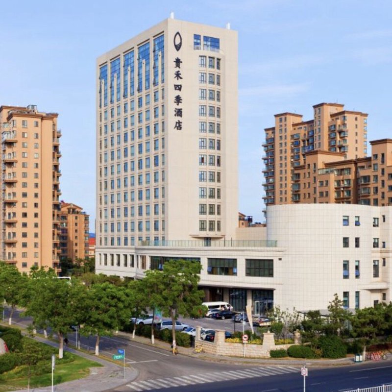 威海四星级酒店:城市绿肺中的温馨港湾